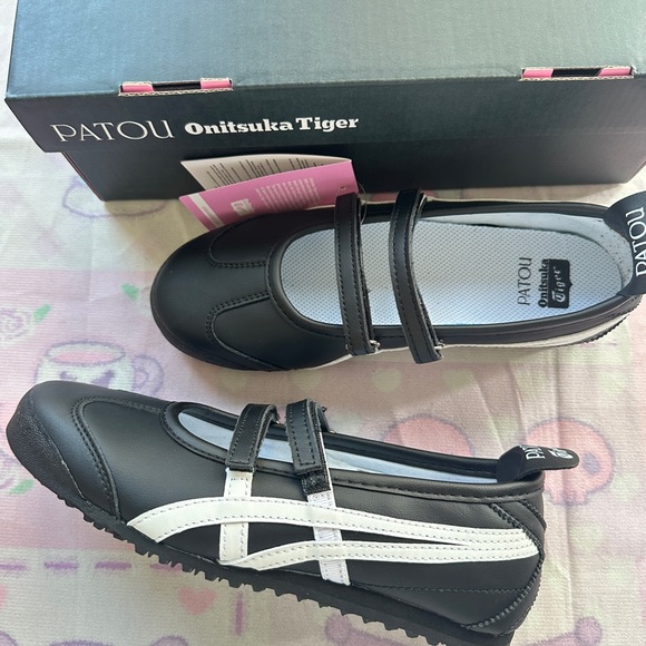 Onitsuka Tiger by Asics Shoes - Onitsuka Tiger by Asics Kids Black & White Mary Jane Sneakers with Double Straps